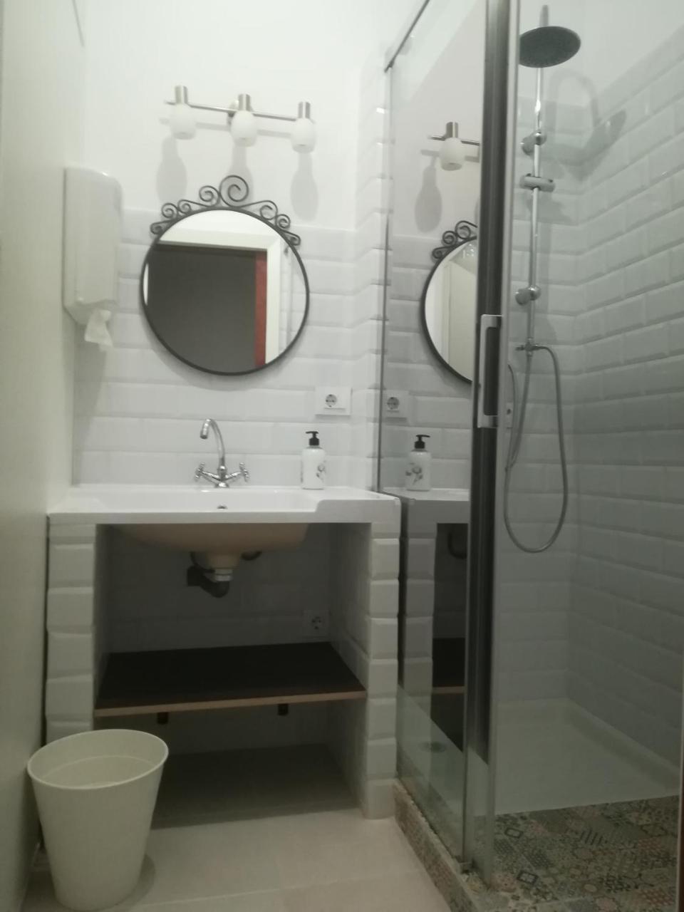 Hostal Convento Del Camino Tui